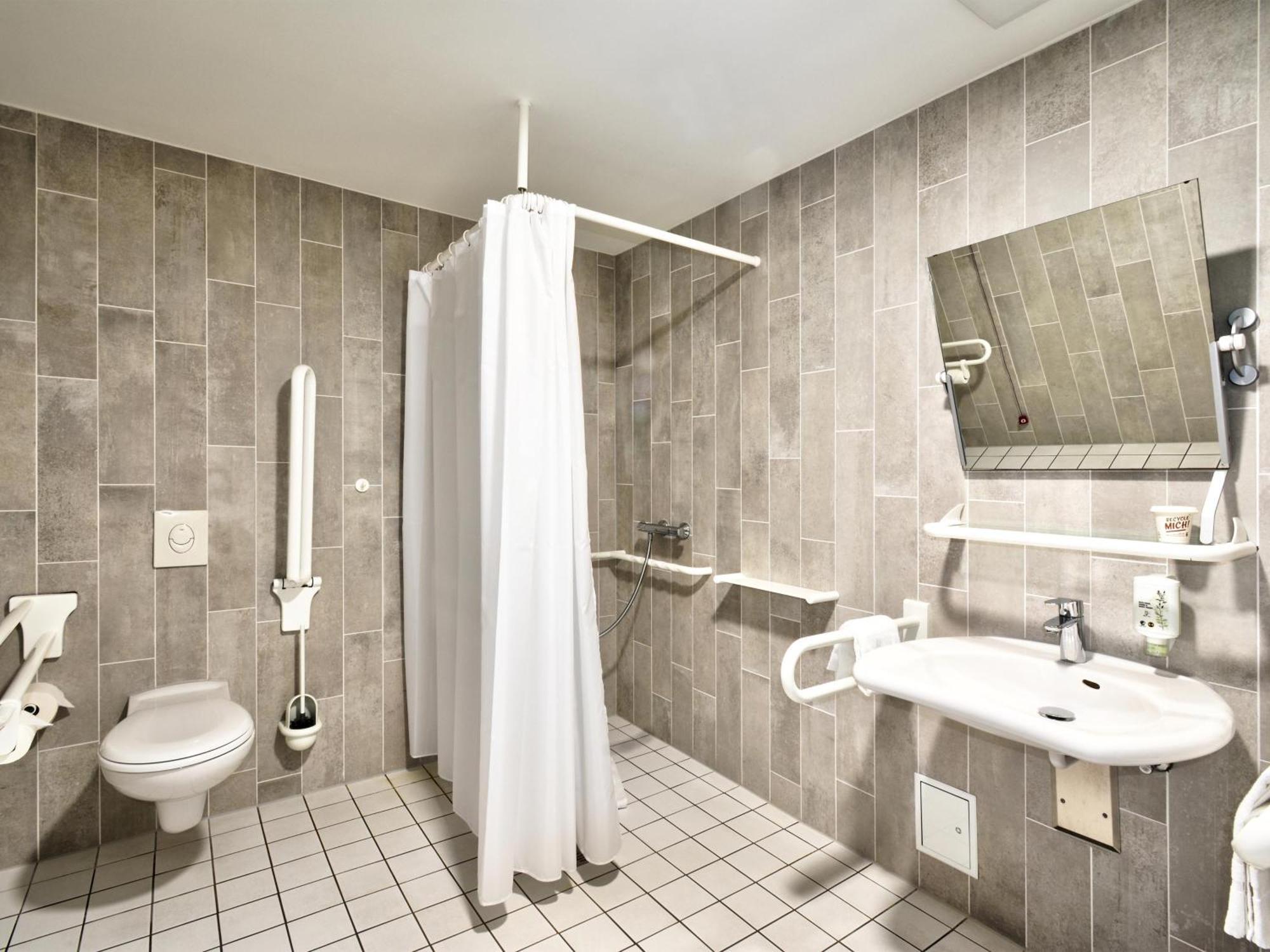 B&B Hotel Bielefeld-City Extérieur photo