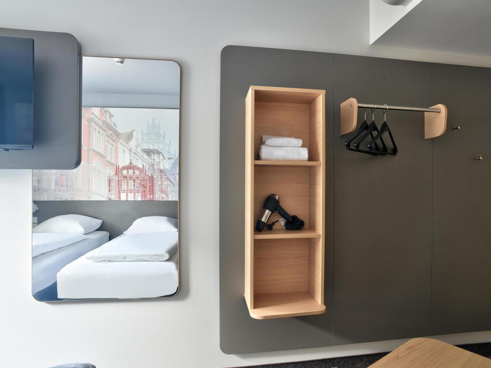 B&B Hotel Bielefeld-City Extérieur photo