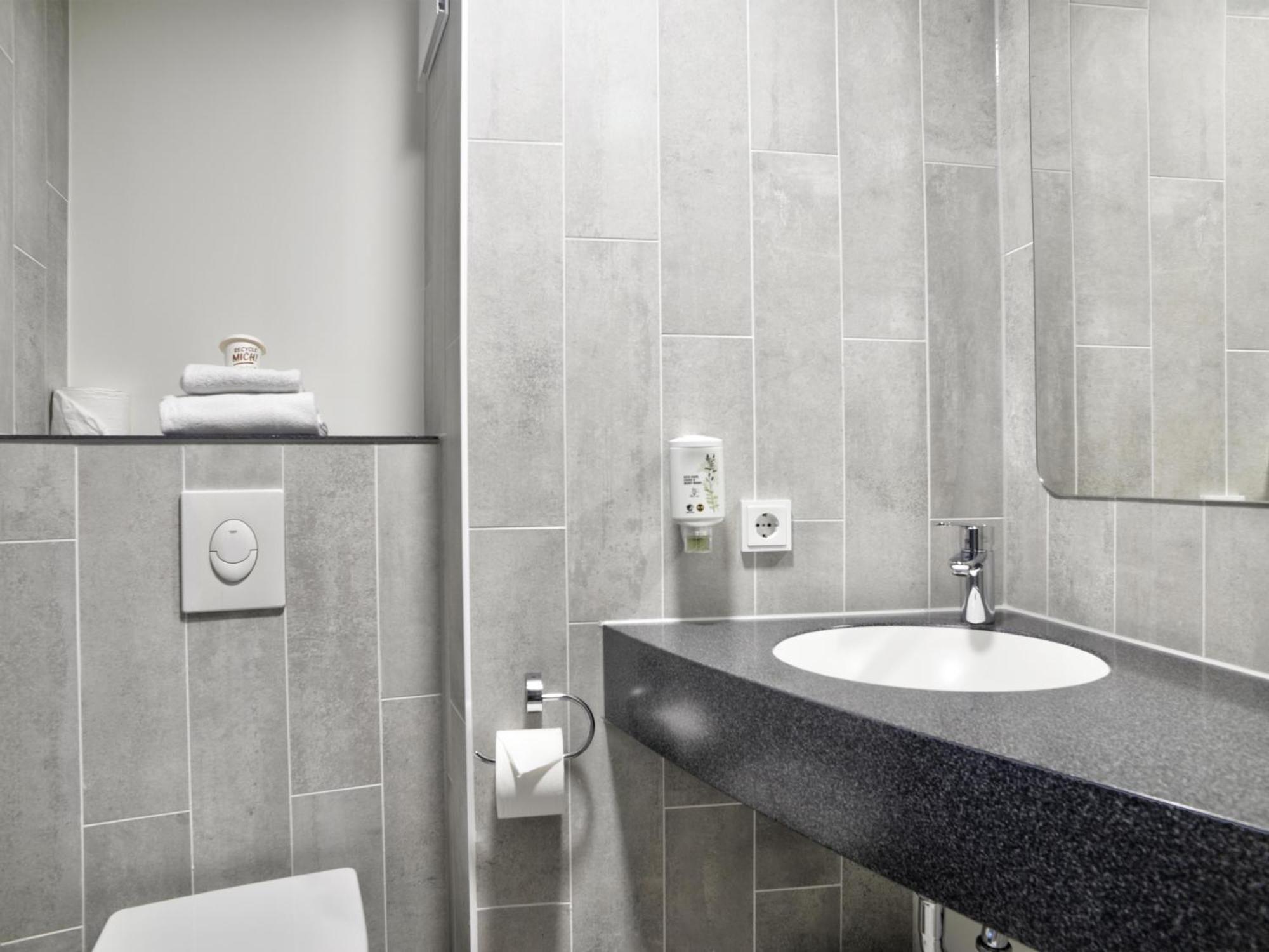 B&B Hotel Bielefeld-City Extérieur photo
